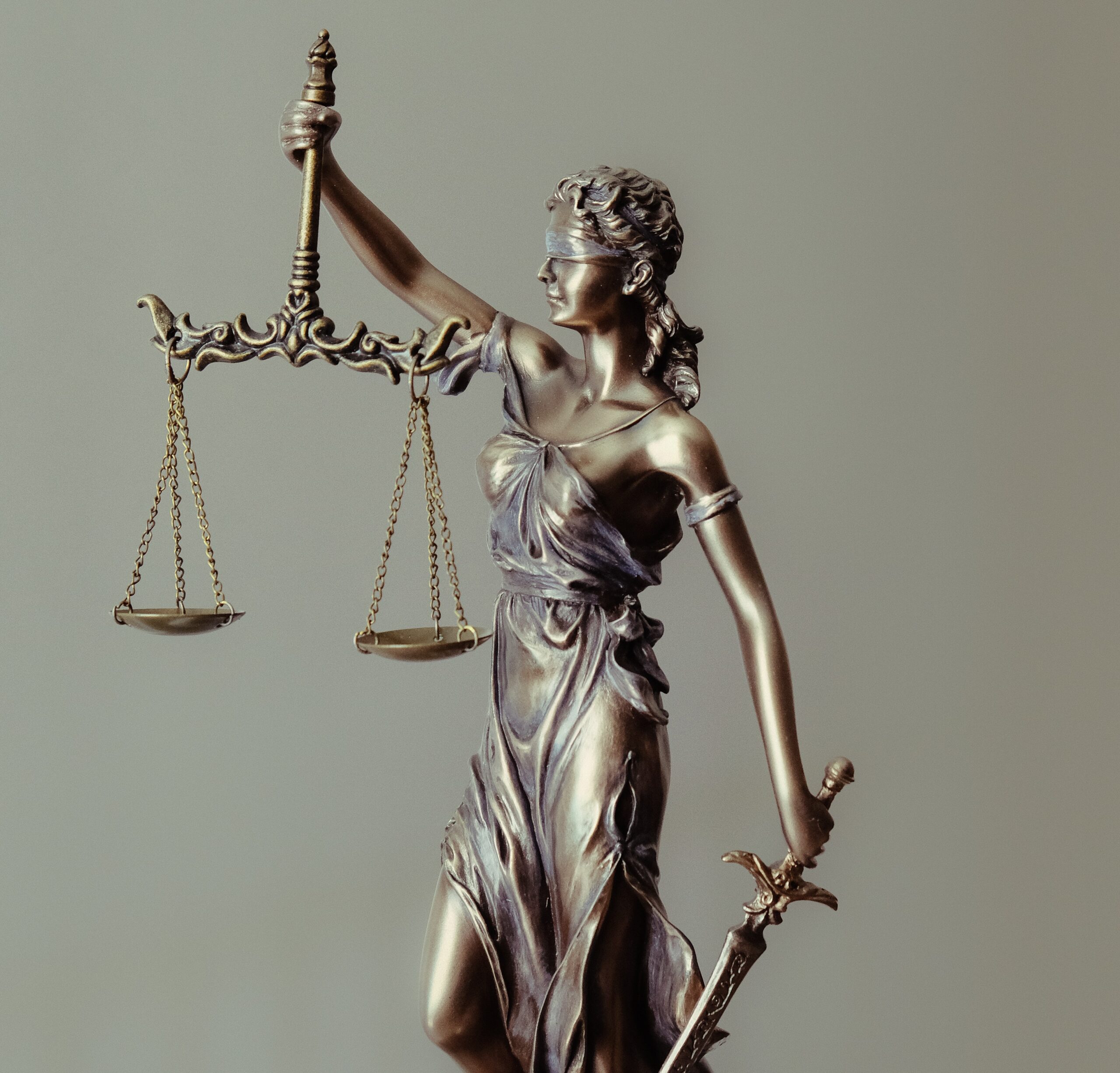 Beskuren - tingey-injury-law-firm-L4YGuSg0fxs-unsplash